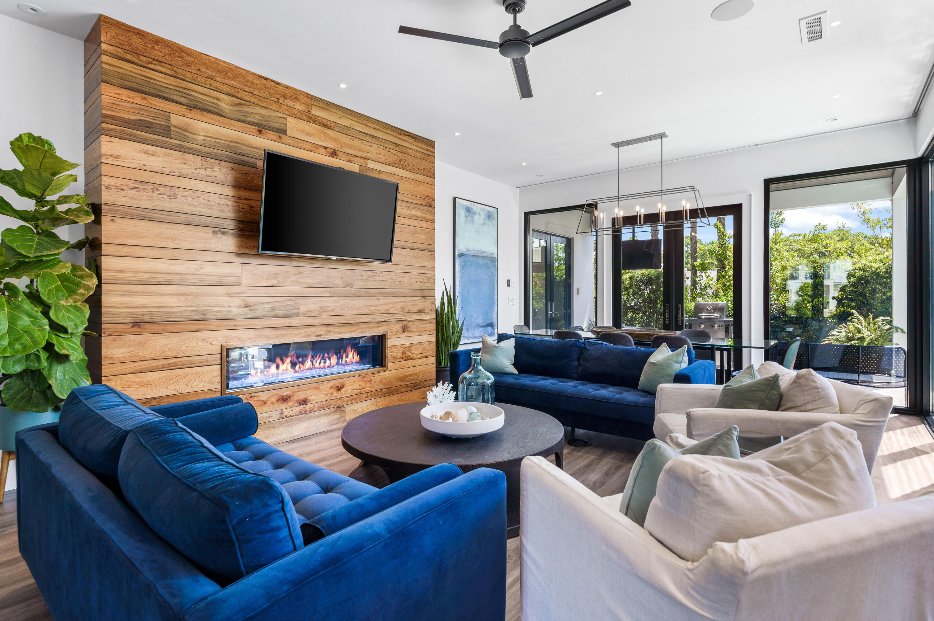 EMERALD WATERS VILLAGE - Residential
