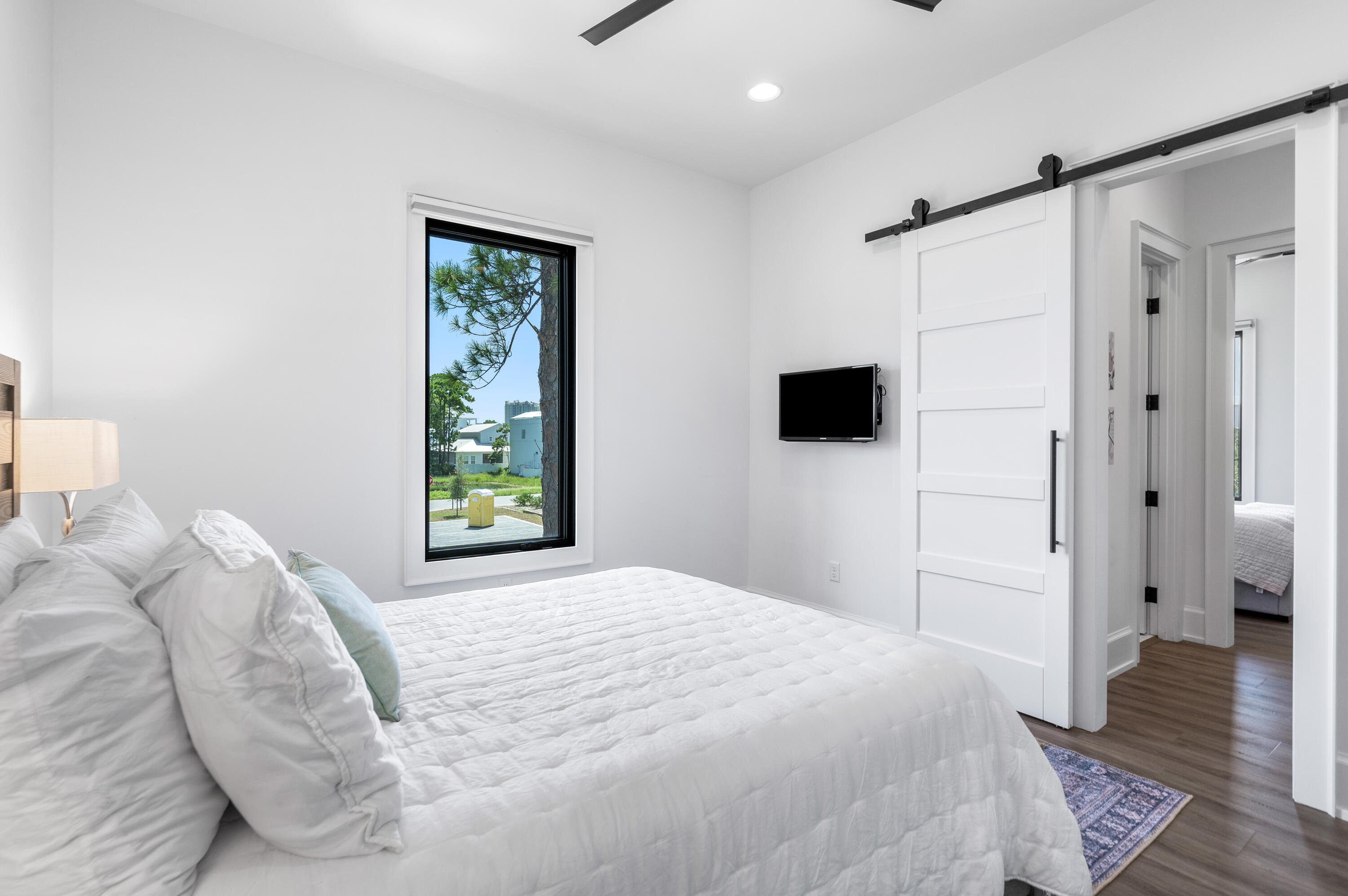EMERALD WATERS VILLAGE - Residential