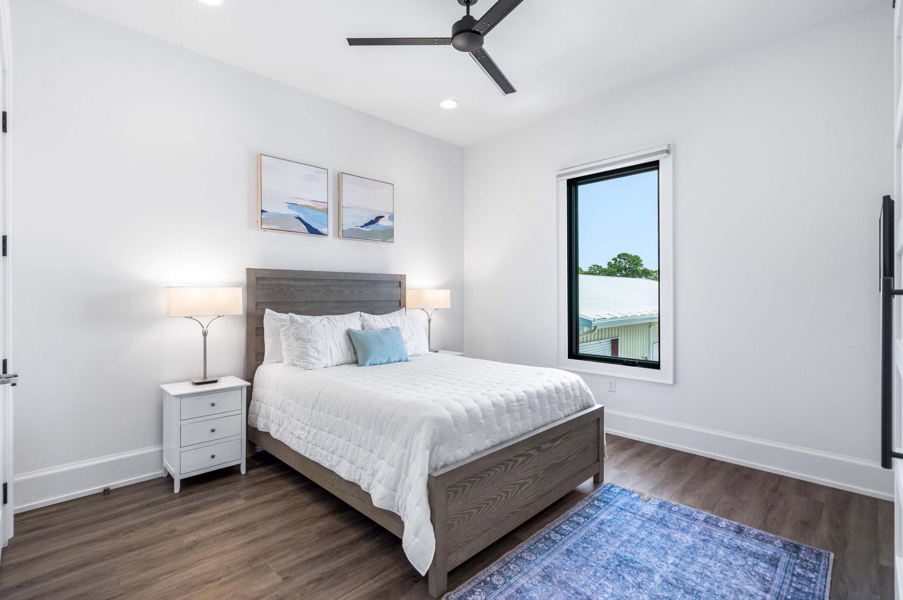 EMERALD WATERS VILLAGE - Residential