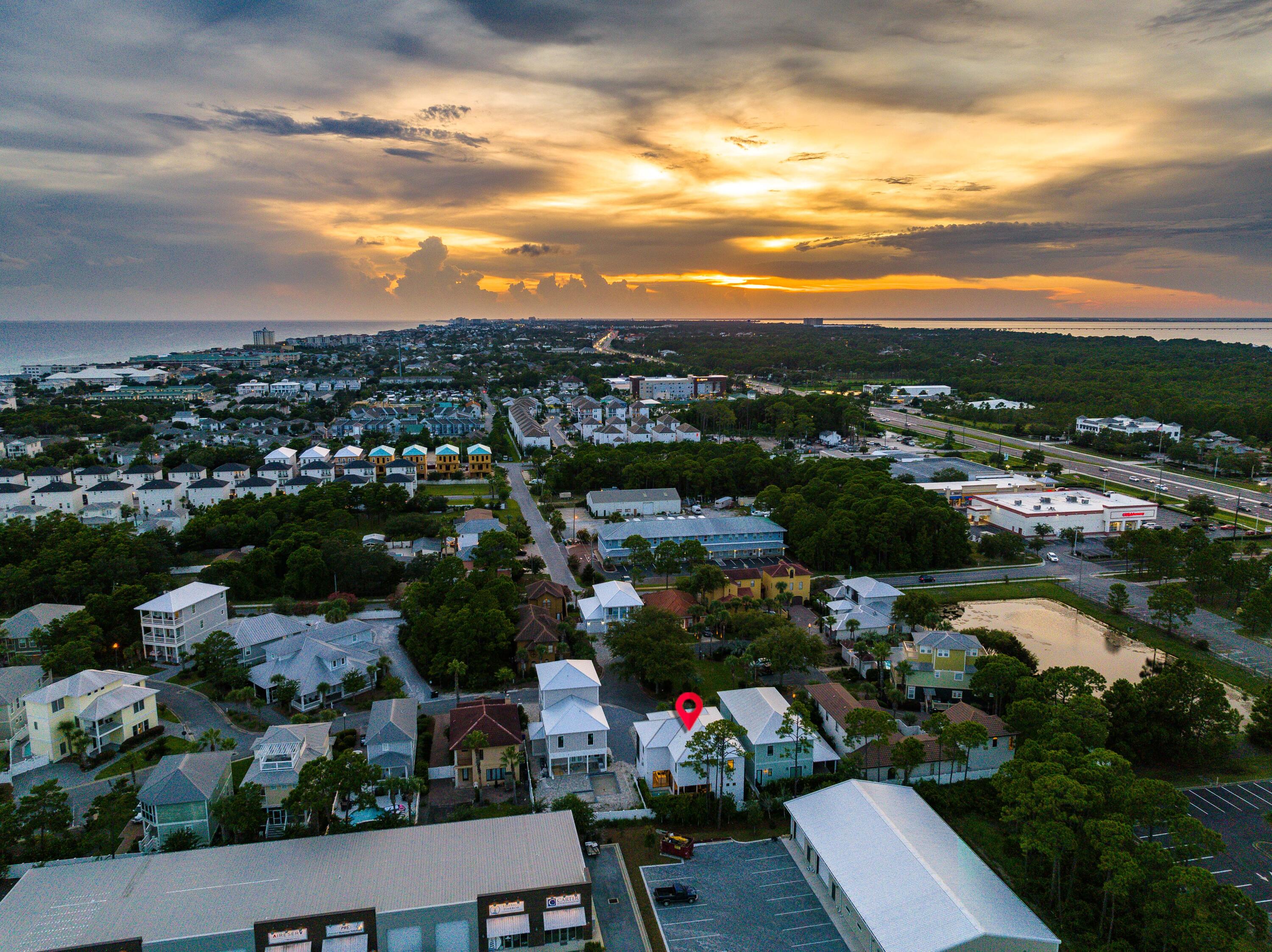 EMERALD WATERS VILLAGE - Residential