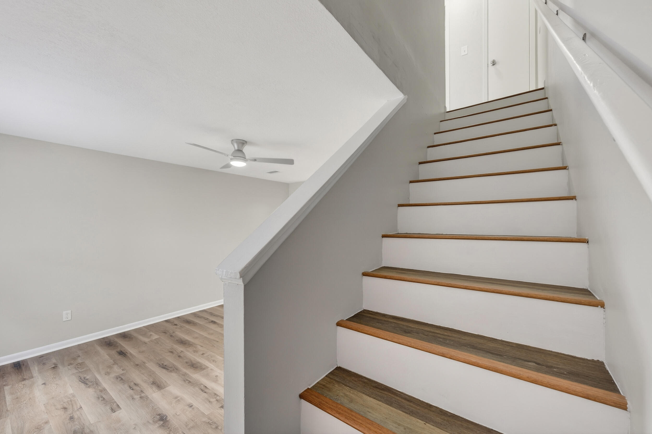 TYNER VILLAS - Residential