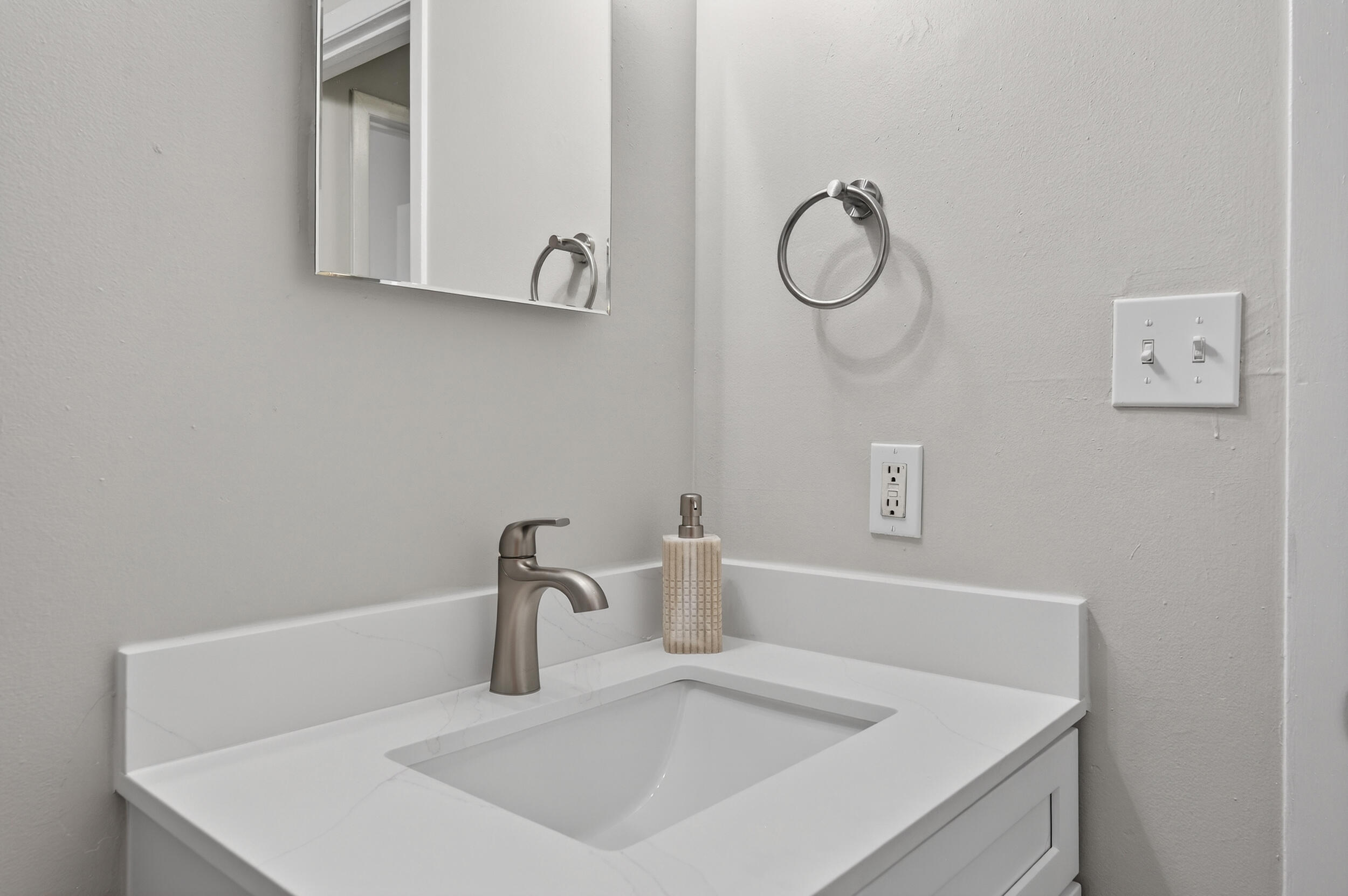 TYNER VILLAS - Residential