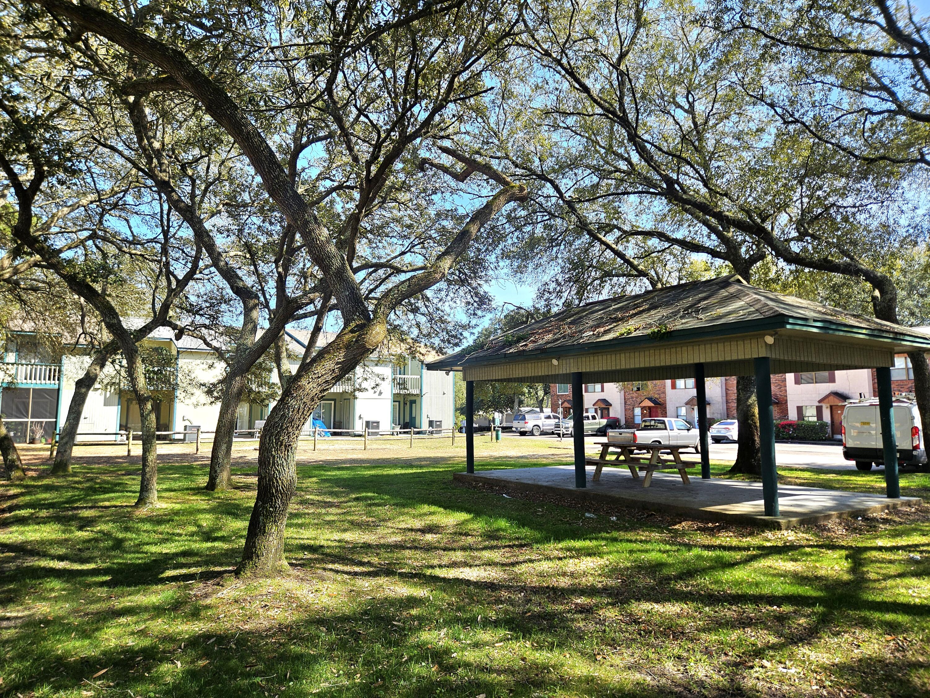 TYNER VILLAS - Residential