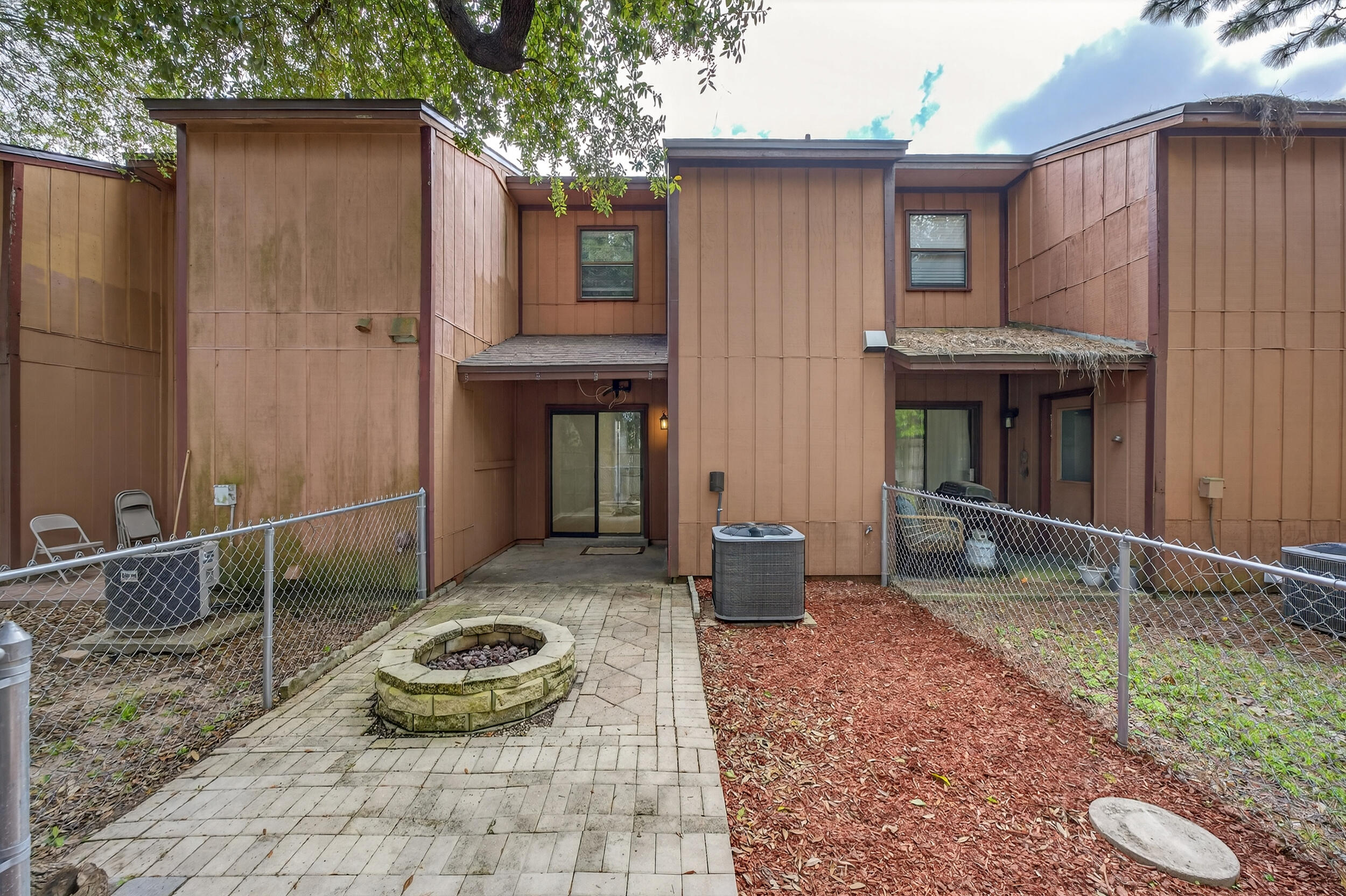 TYNER VILLAS - Residential