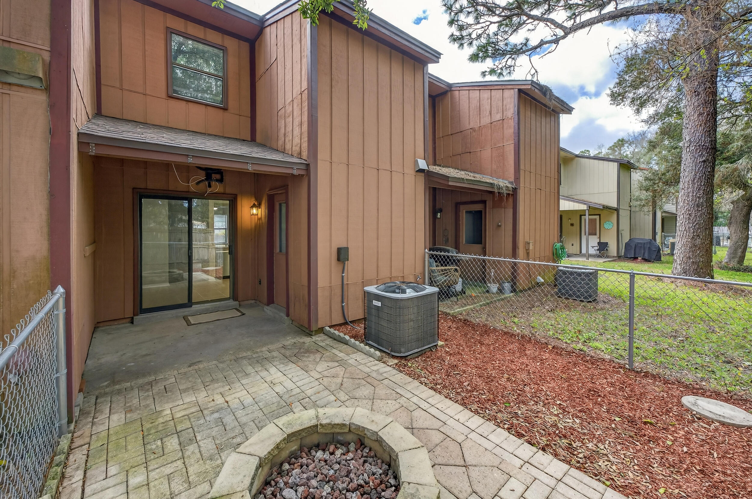 TYNER VILLAS - Residential