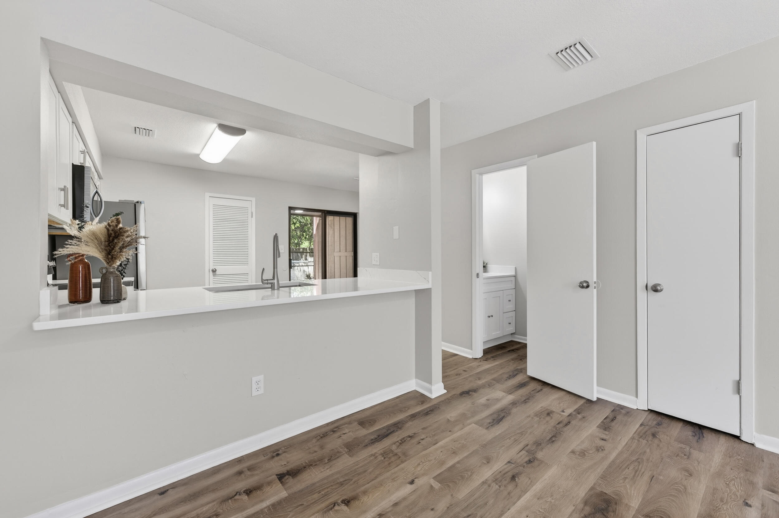 TYNER VILLAS - Residential