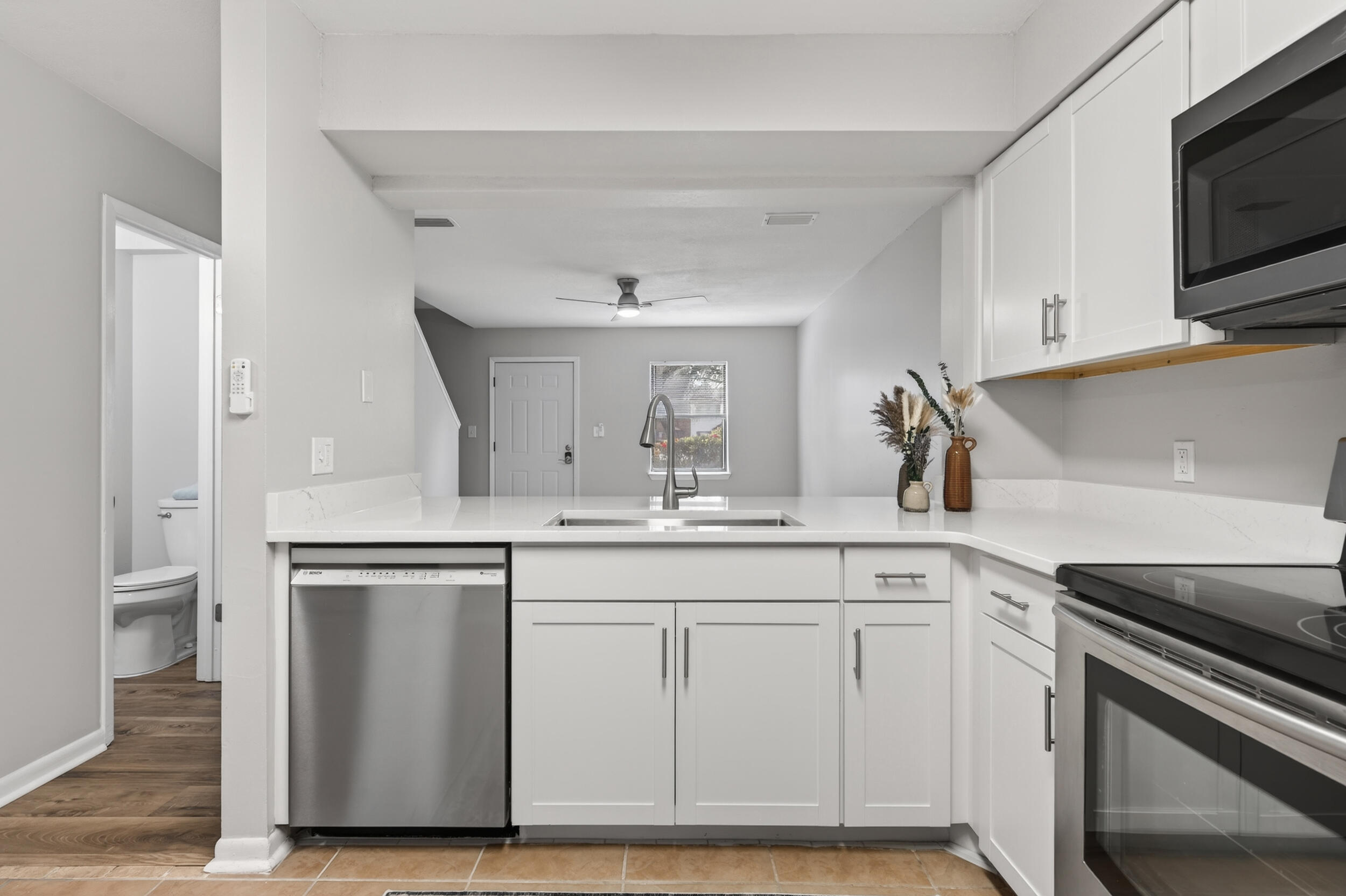 TYNER VILLAS - Residential