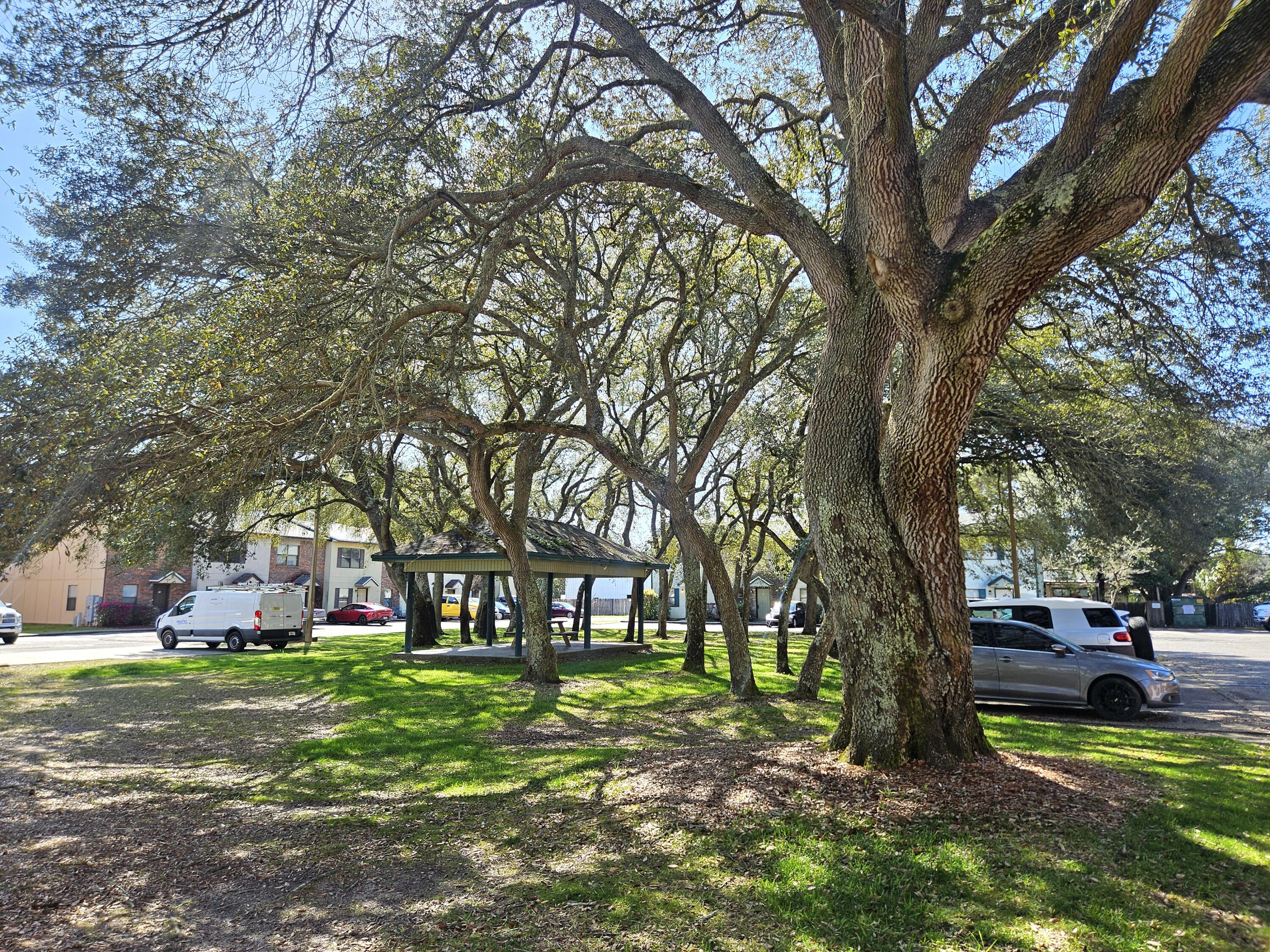 TYNER VILLAS - Residential