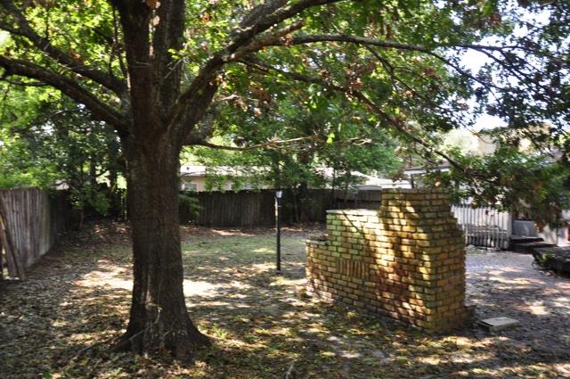 OAK TREE PARK - Residential