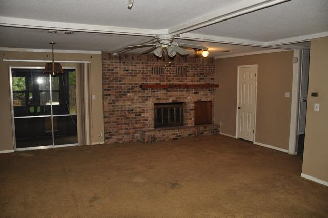 OAK TREE PARK - Residential