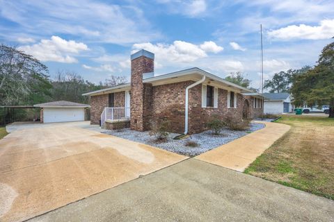 A home in Fort Walton Beach
