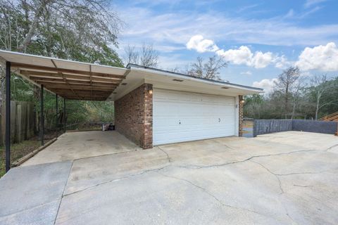 A home in Fort Walton Beach