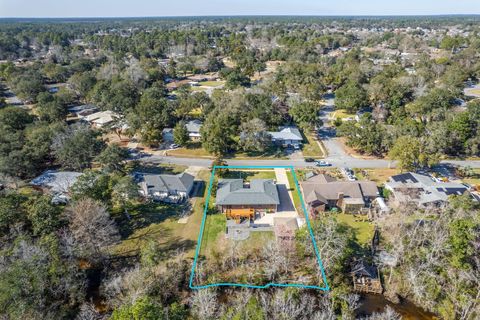 A home in Fort Walton Beach