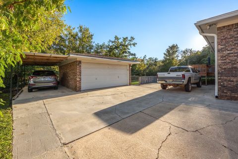 A home in Fort Walton Beach