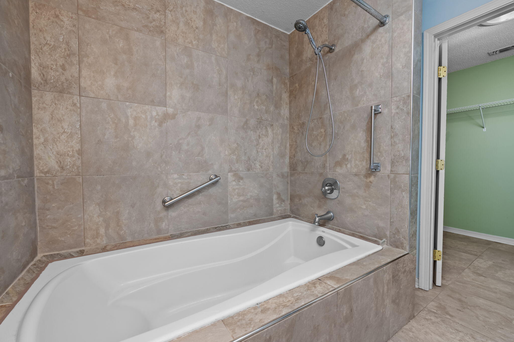 OVERBROOK - Residential