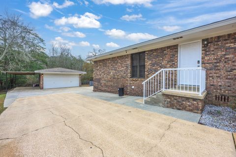 A home in Fort Walton Beach