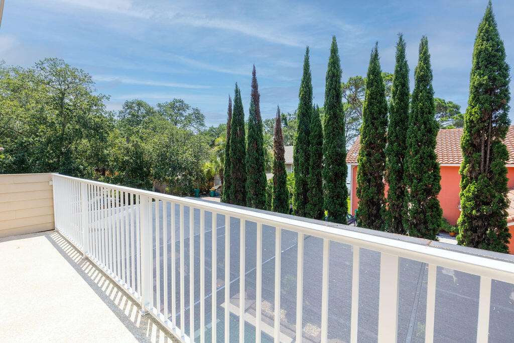 PLANTATION OAKS OF MARY ESTHER S/D - Residential