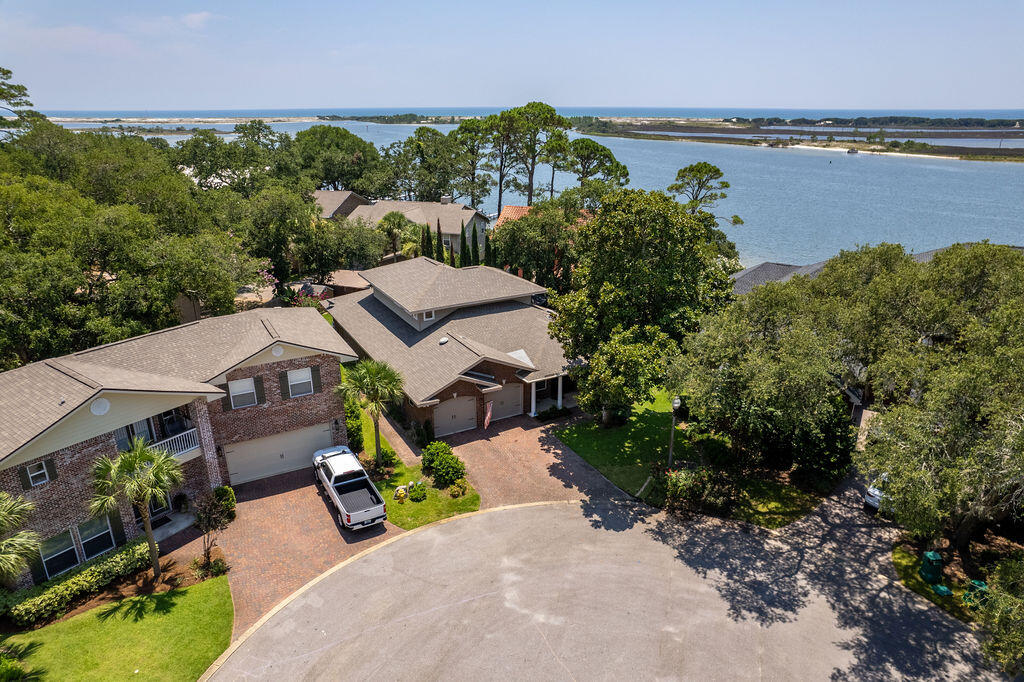 PLANTATION OAKS OF MARY ESTHER S/D - Residential