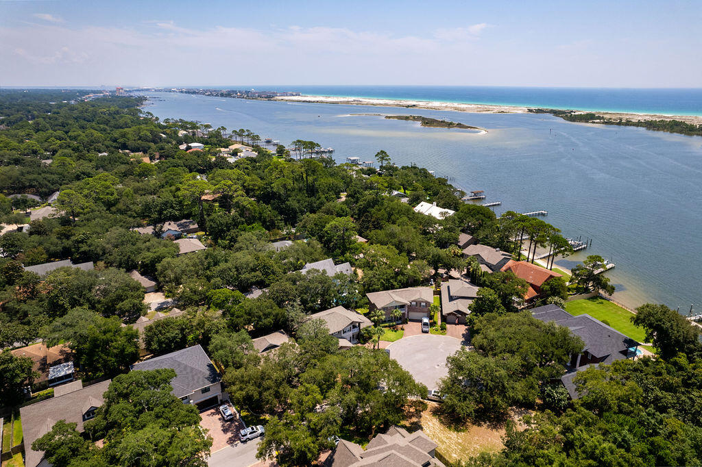 PLANTATION OAKS OF MARY ESTHER S/D - Residential