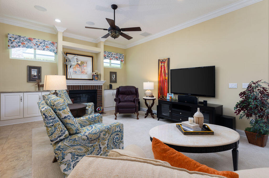 PLANTATION OAKS OF MARY ESTHER S/D - Residential