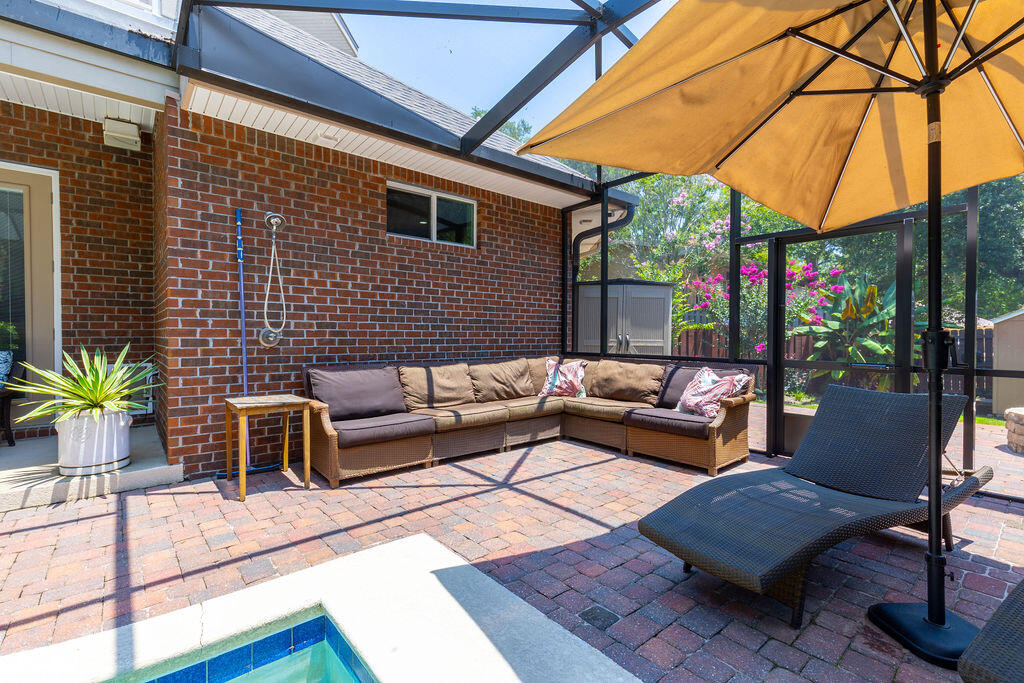 PLANTATION OAKS OF MARY ESTHER S/D - Residential