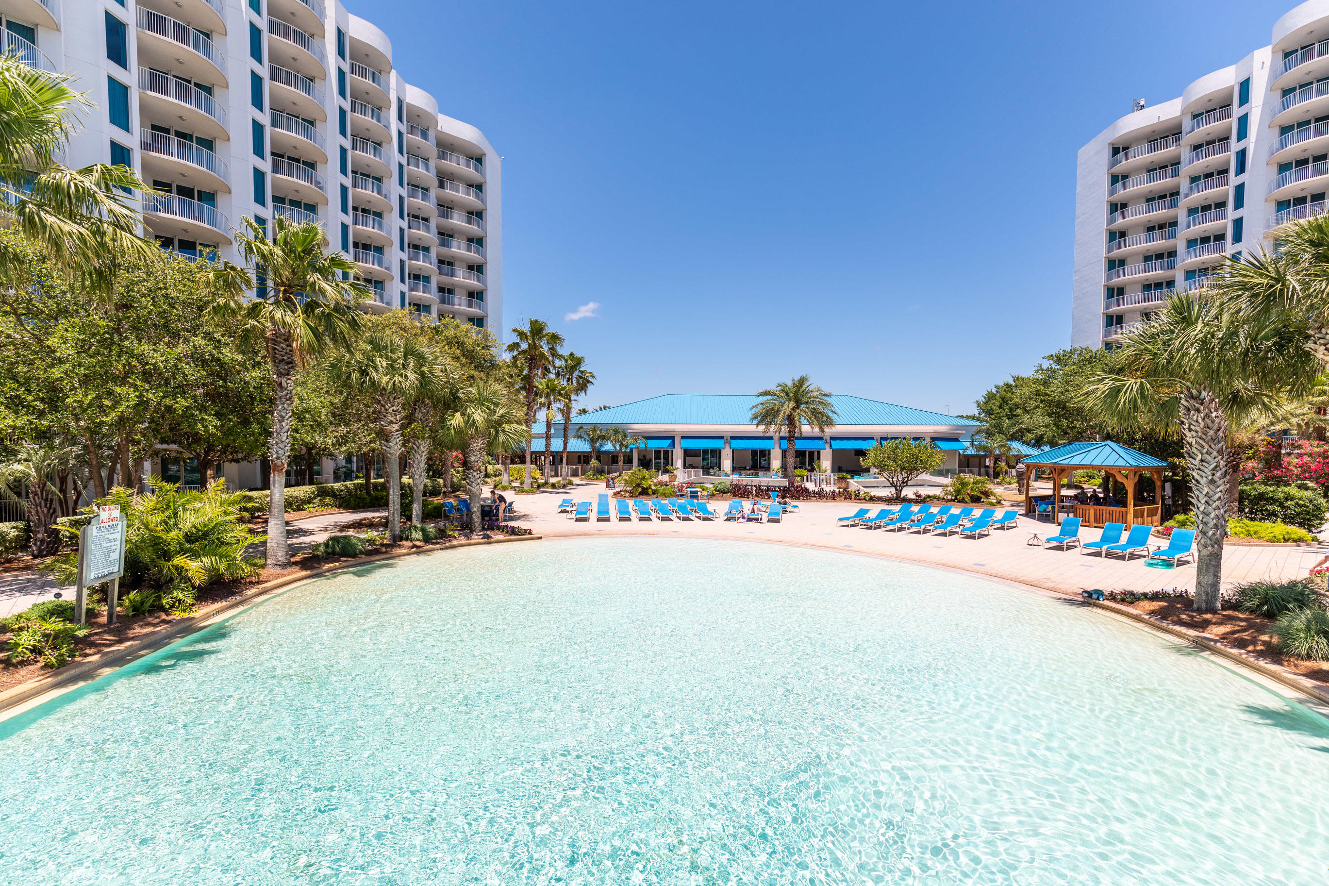 THE PALMS OF DESTIN - Residential