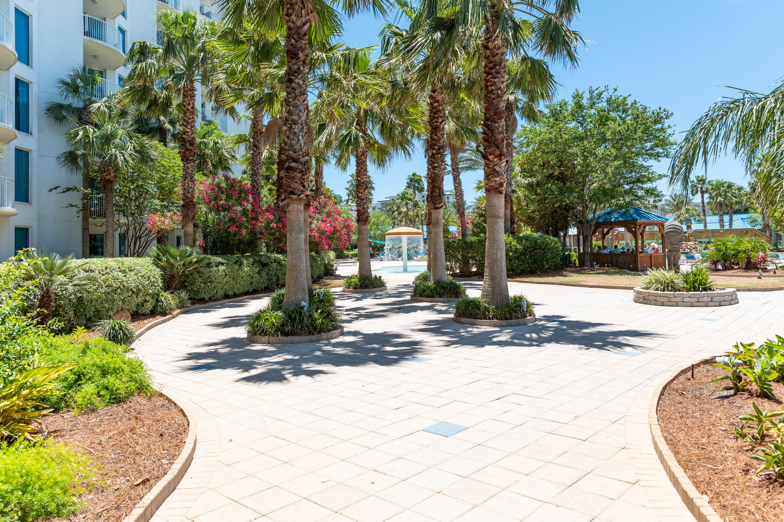 THE PALMS OF DESTIN - Residential