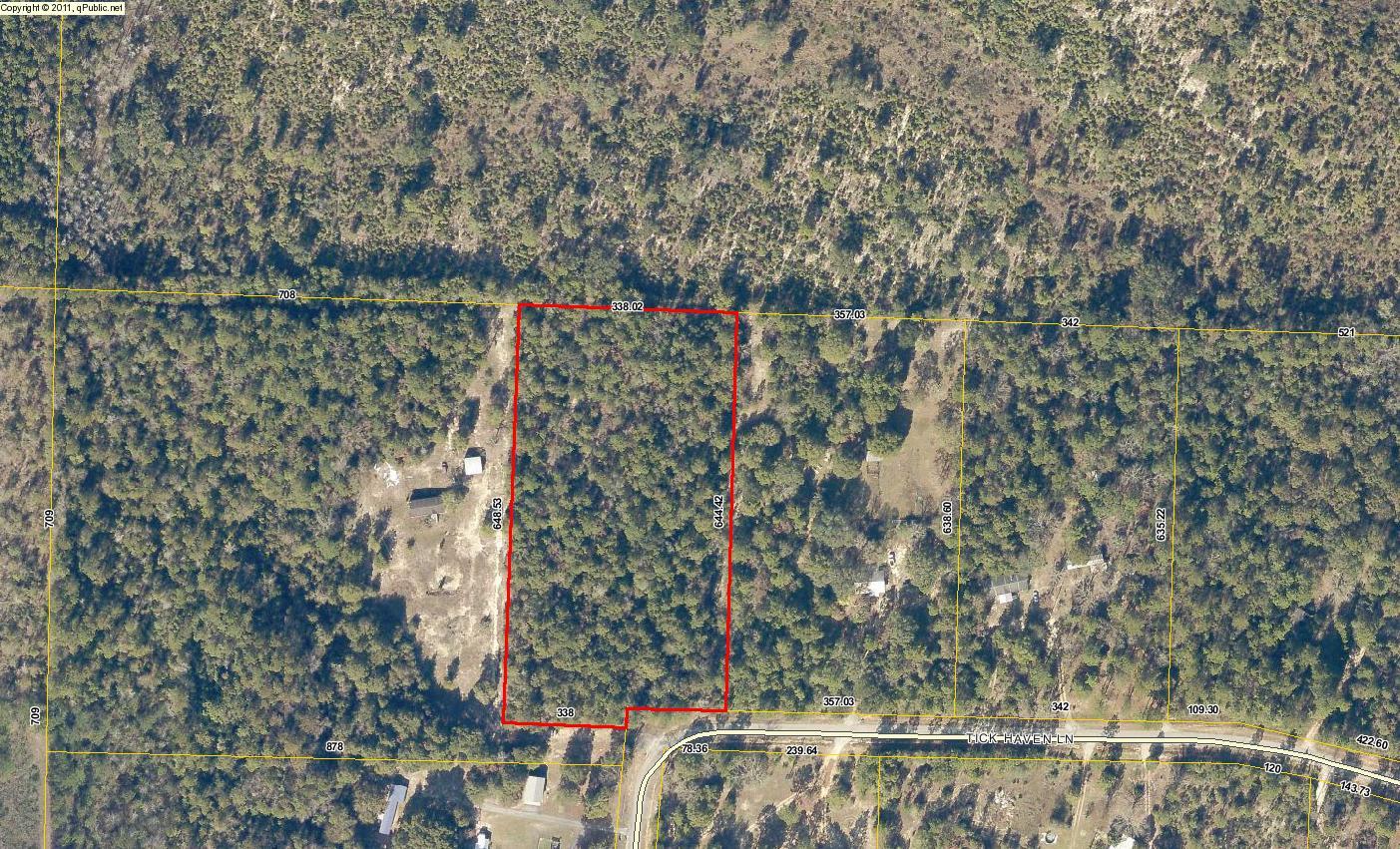 Nice 4.9 Acres in Northeast Crestview. Close to town, but a piece of the country!! Great level home site ready to build your dream home. Located near Crestview and 40 minutes from all the local bases( Eglin, Duke, Hurlburt, 7th Special Forces). You will have the country get away without needing to sacrifice your commute to all your needs such as shopping, beaches, church's and work. Utilities are available but no tap fees have been paid.