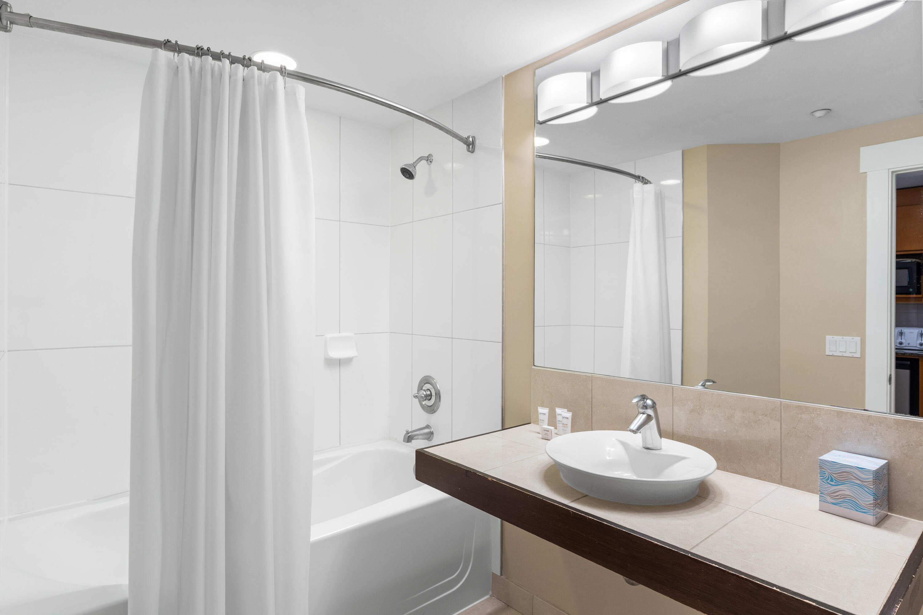 BAHIA CONDO - Residential