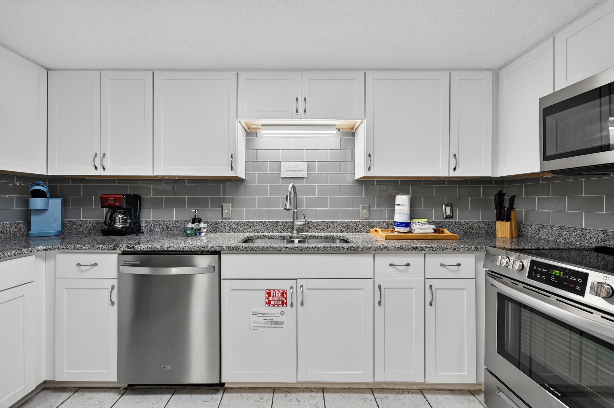 NAUTILUS CONDO - Residential