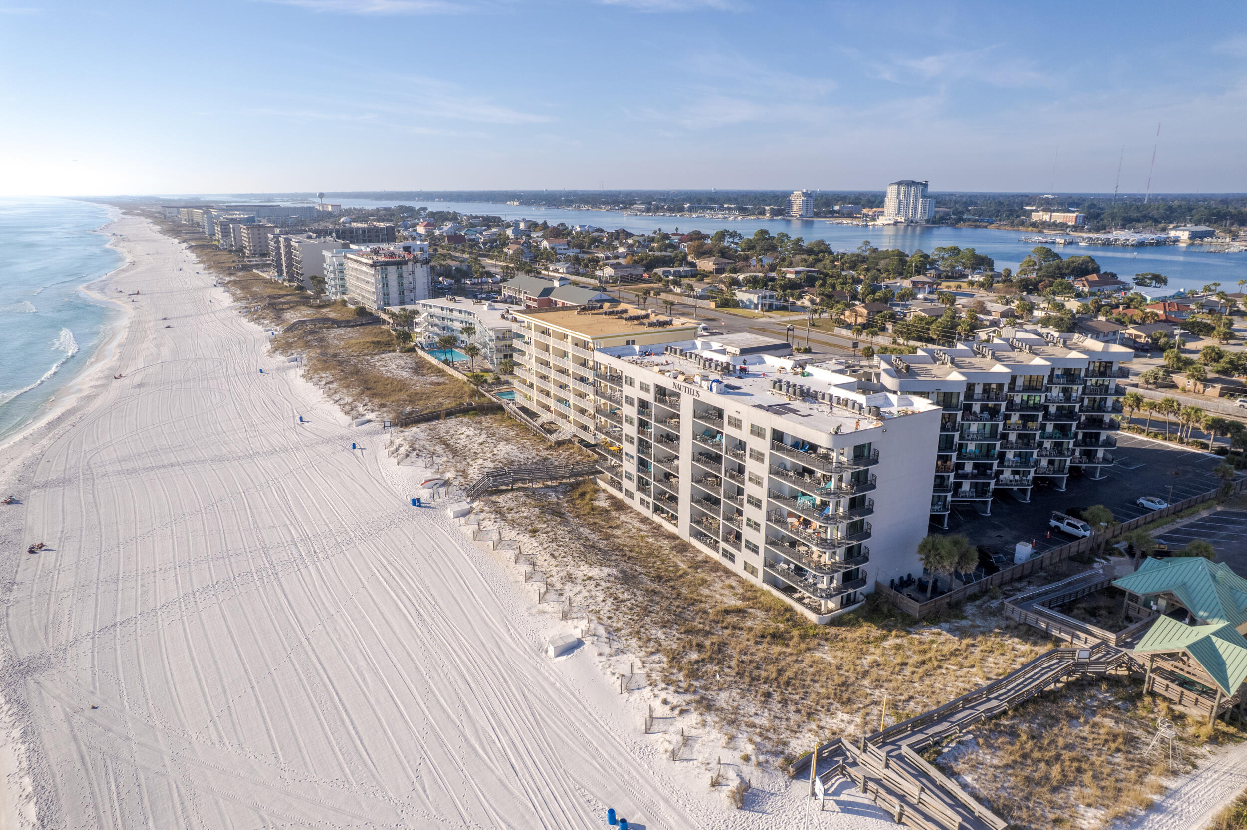 NAUTILUS CONDO - Residential