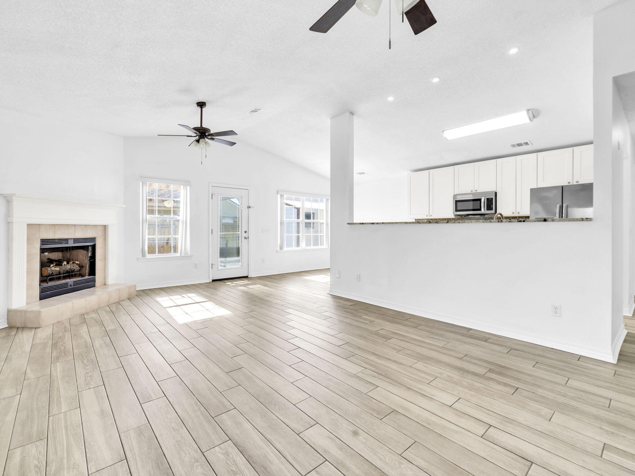 WATERFORD ESTATES S/D - Residential Lease