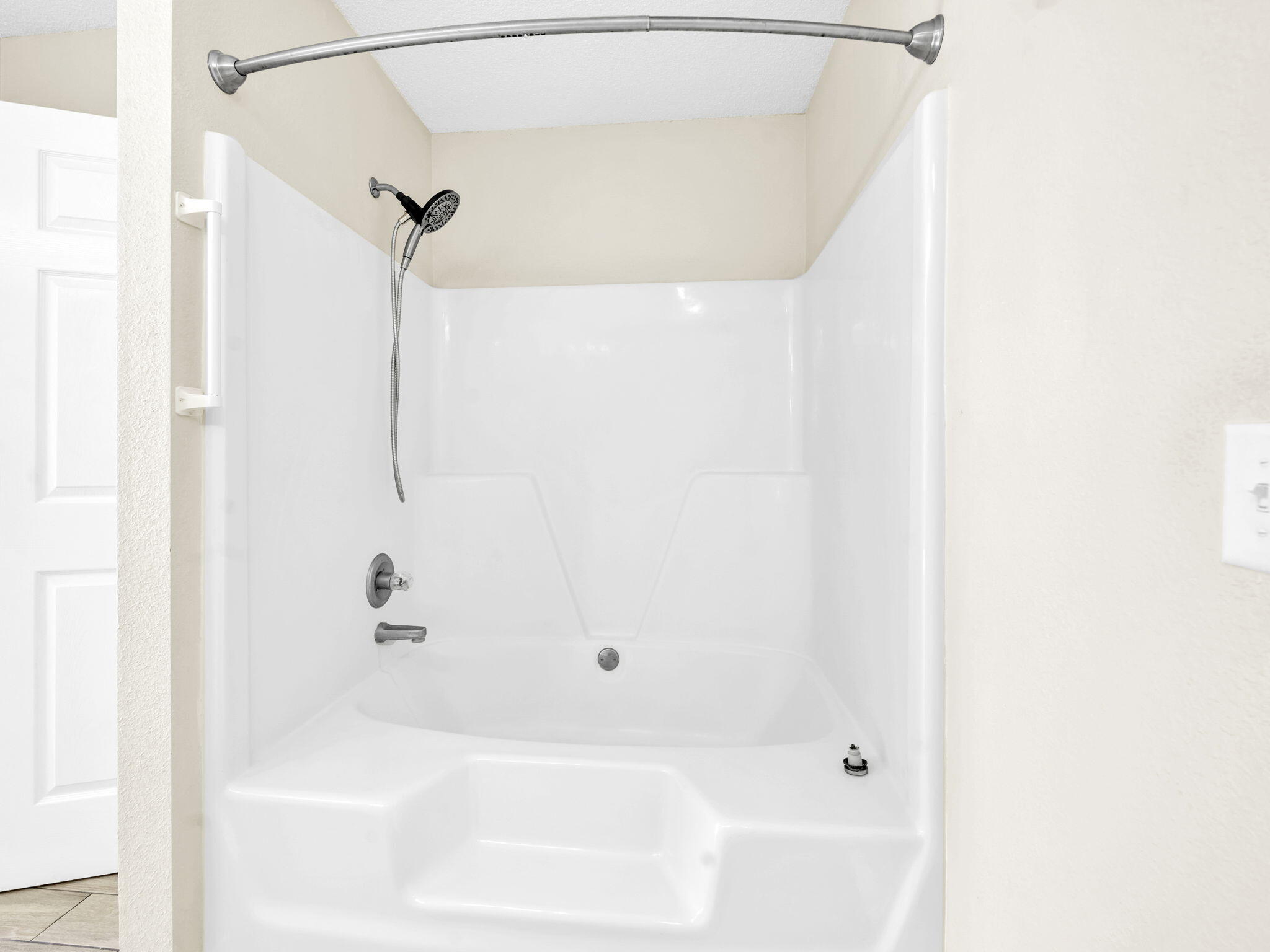 WATERFORD ESTATES S/D - Residential Lease