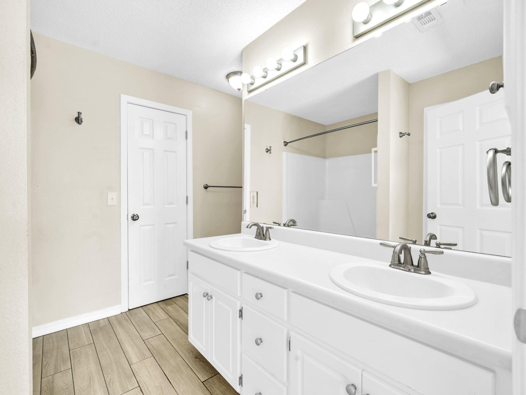 WATERFORD ESTATES S/D - Residential Lease