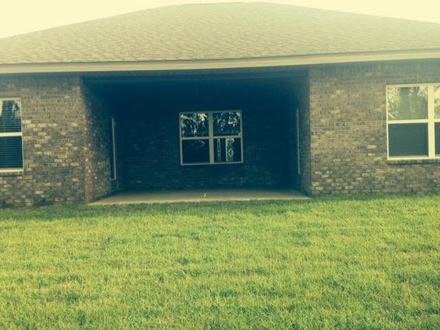 WHISPERING LAKE - Residential