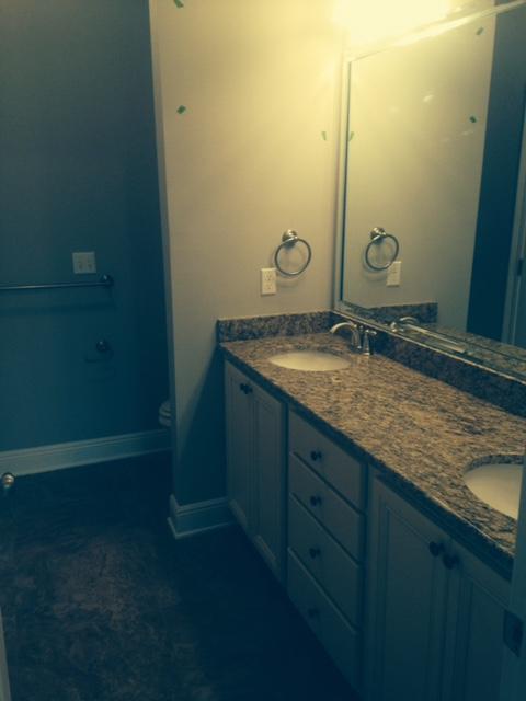 WHISPERING LAKE - Residential