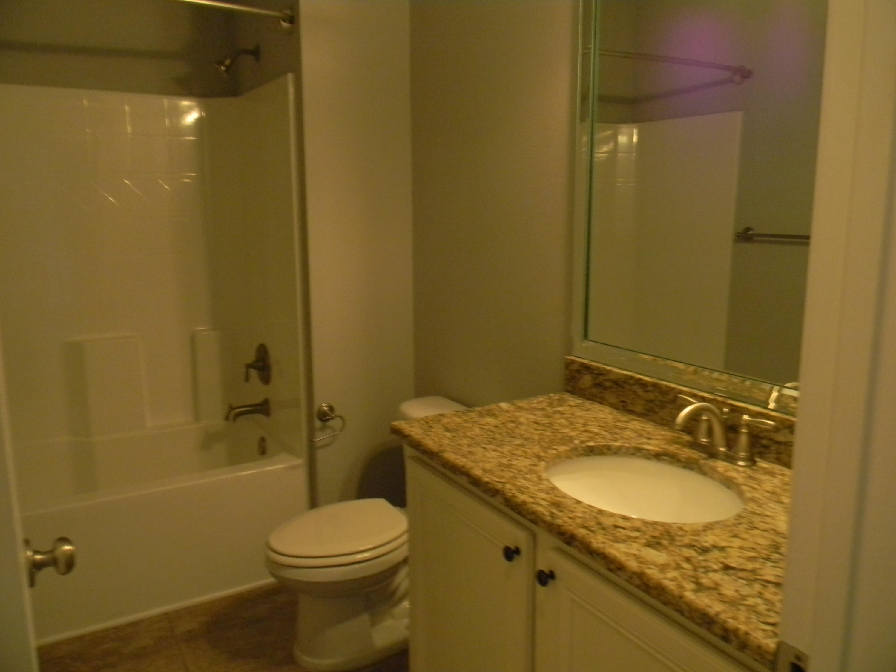 WHISPERING LAKE - Residential