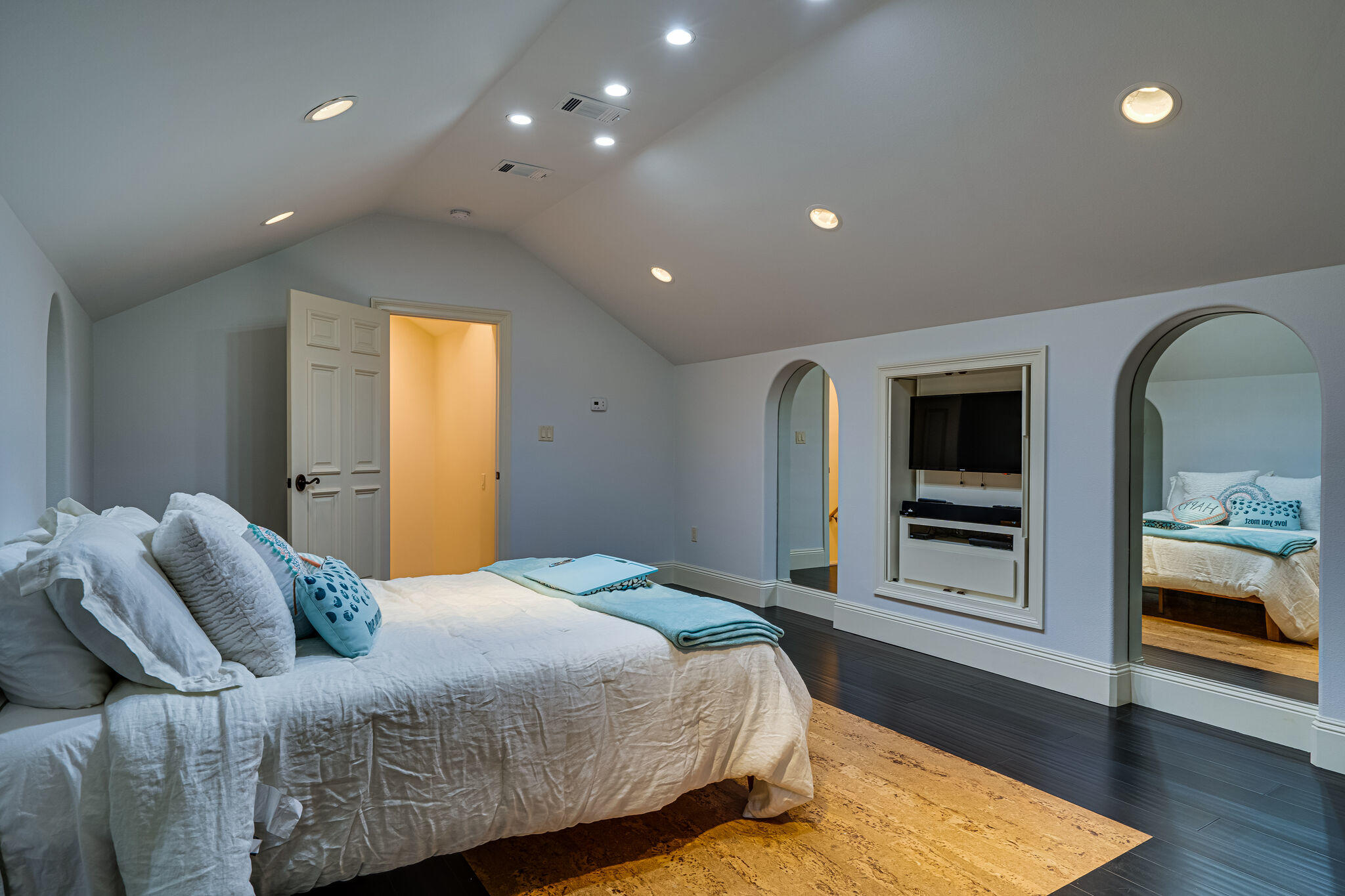 BURNT PINE - Residential