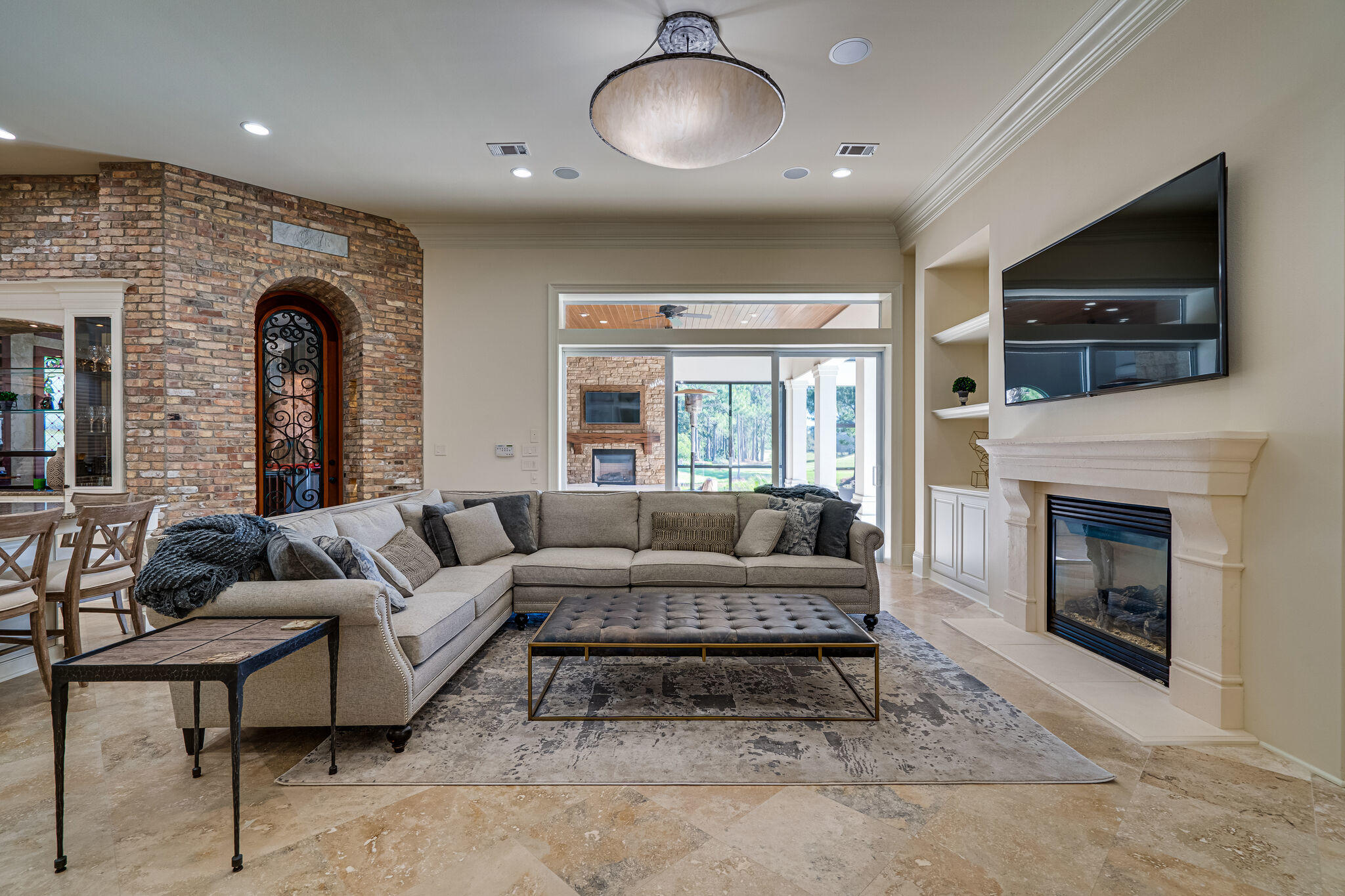BURNT PINE - Residential