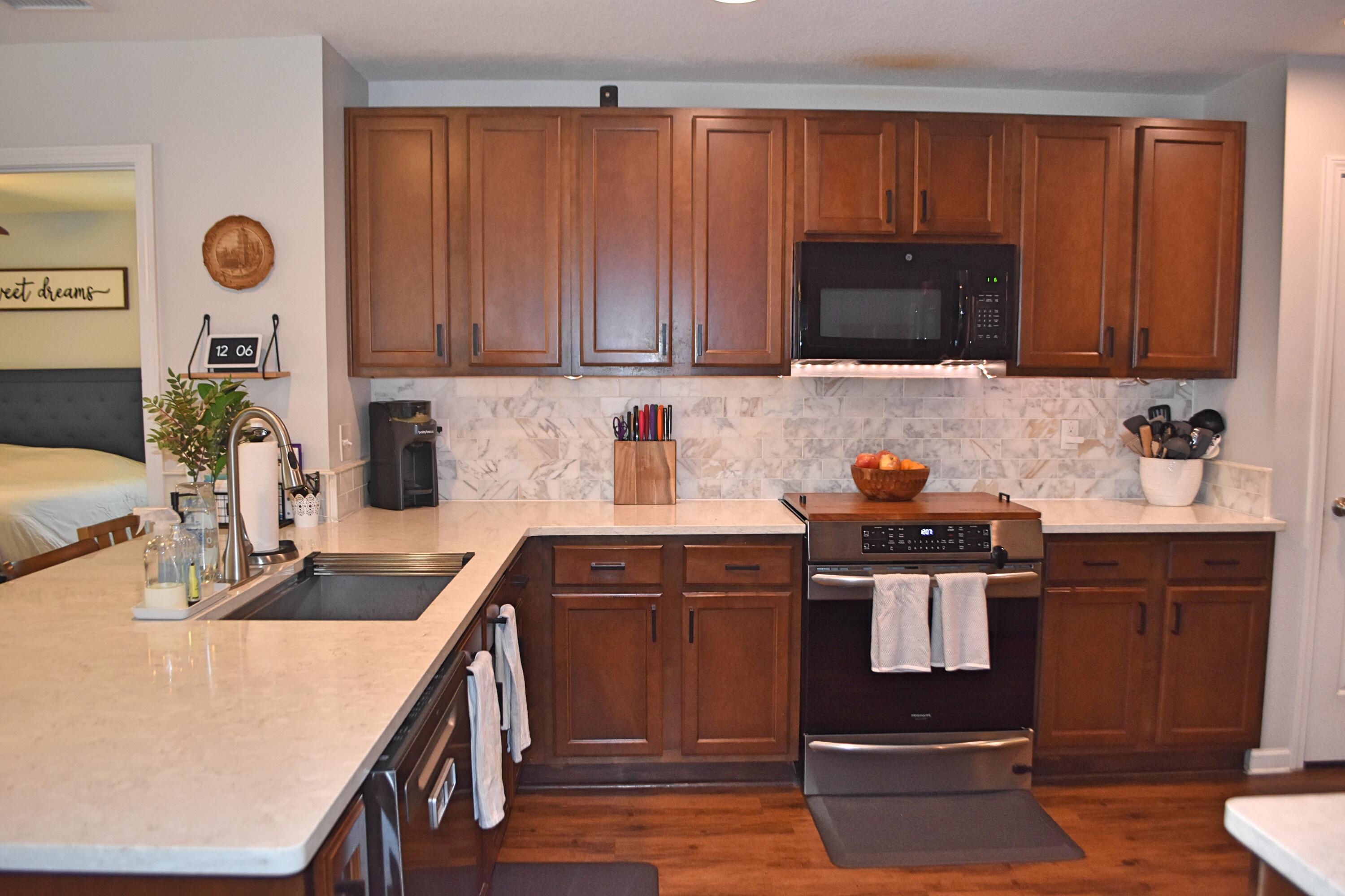 HAMMOCK BAY - Residential Lease