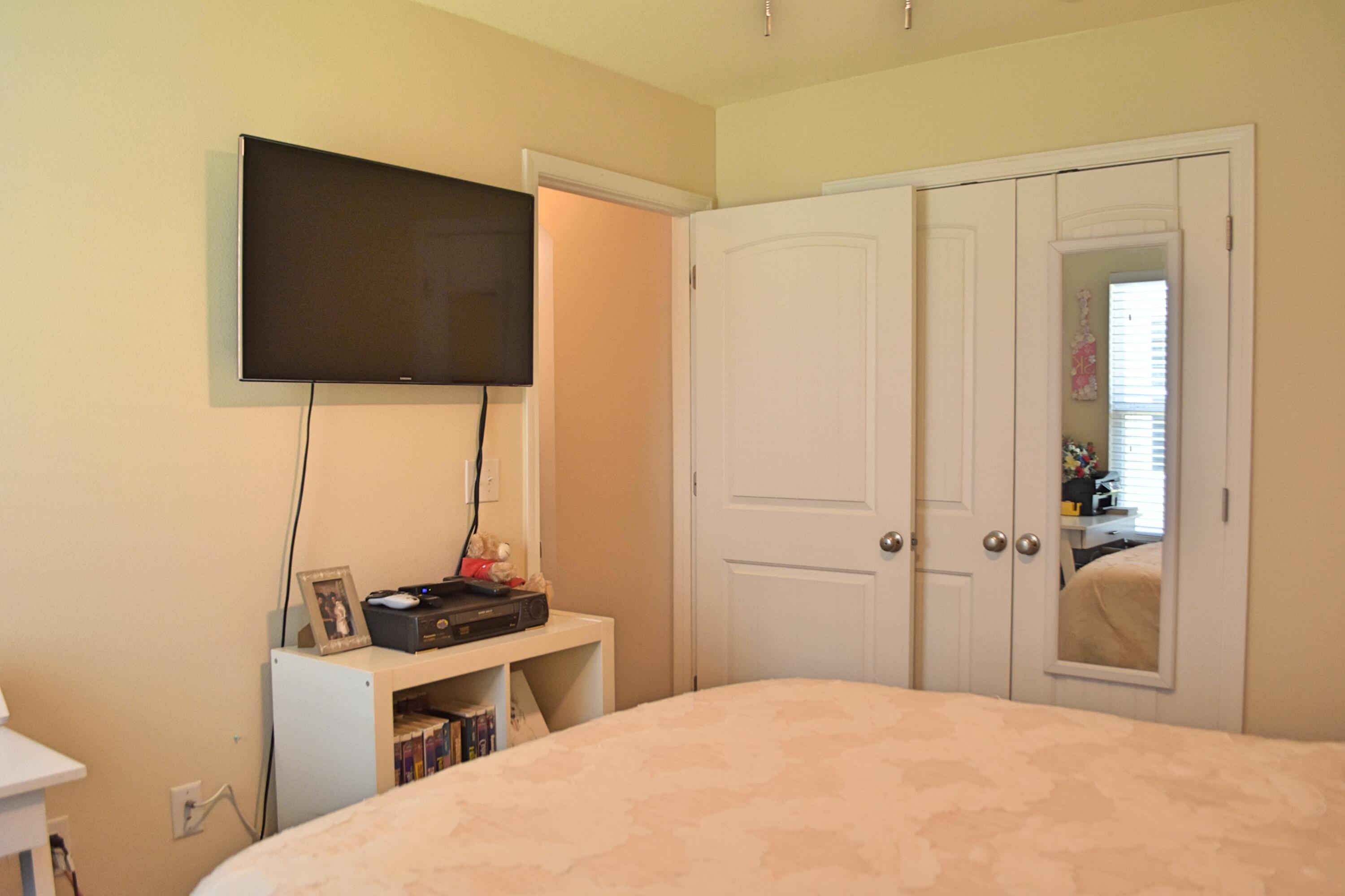 HAMMOCK BAY - Residential Lease