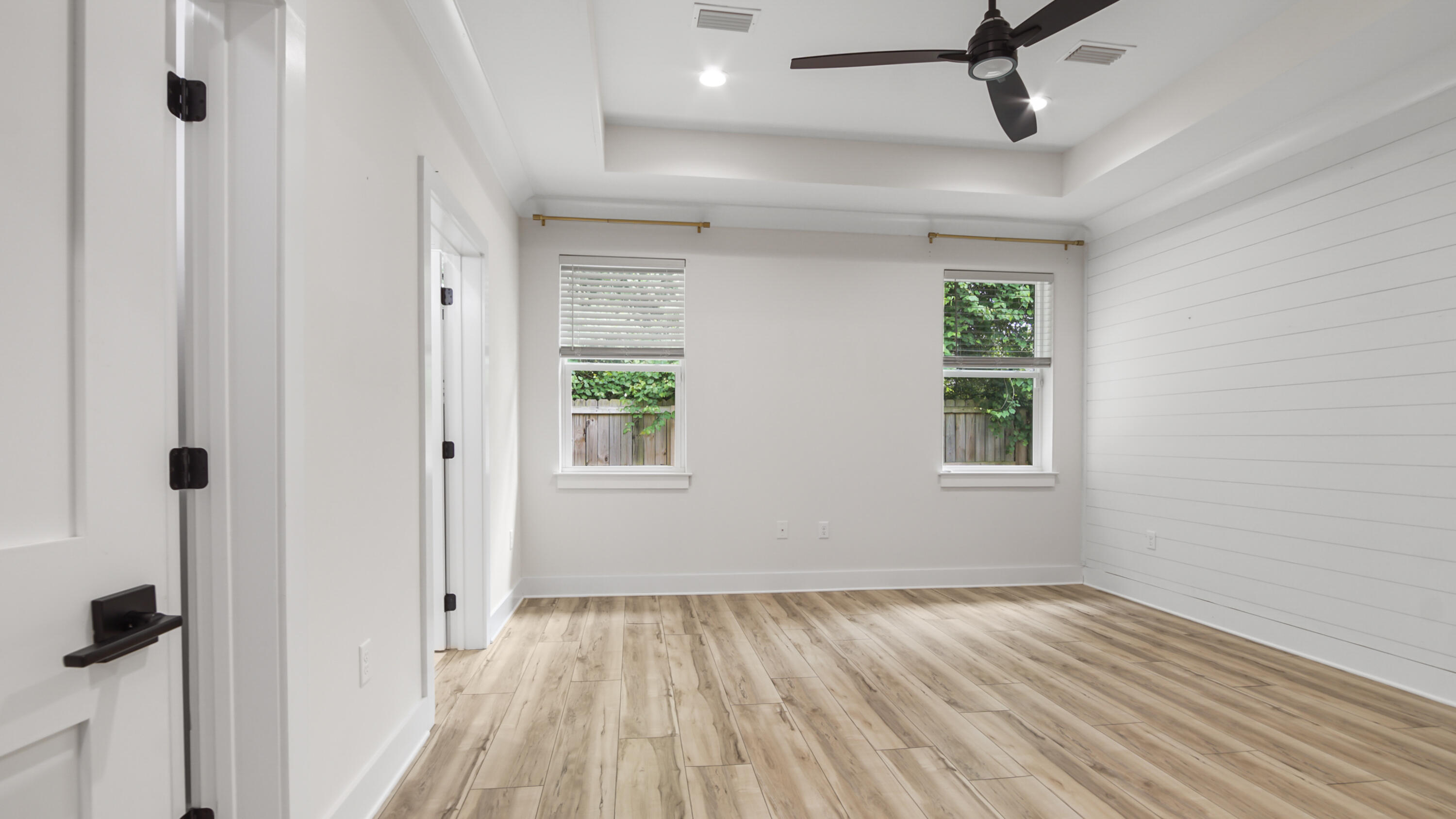 LAGRANGE LANDING - Residential