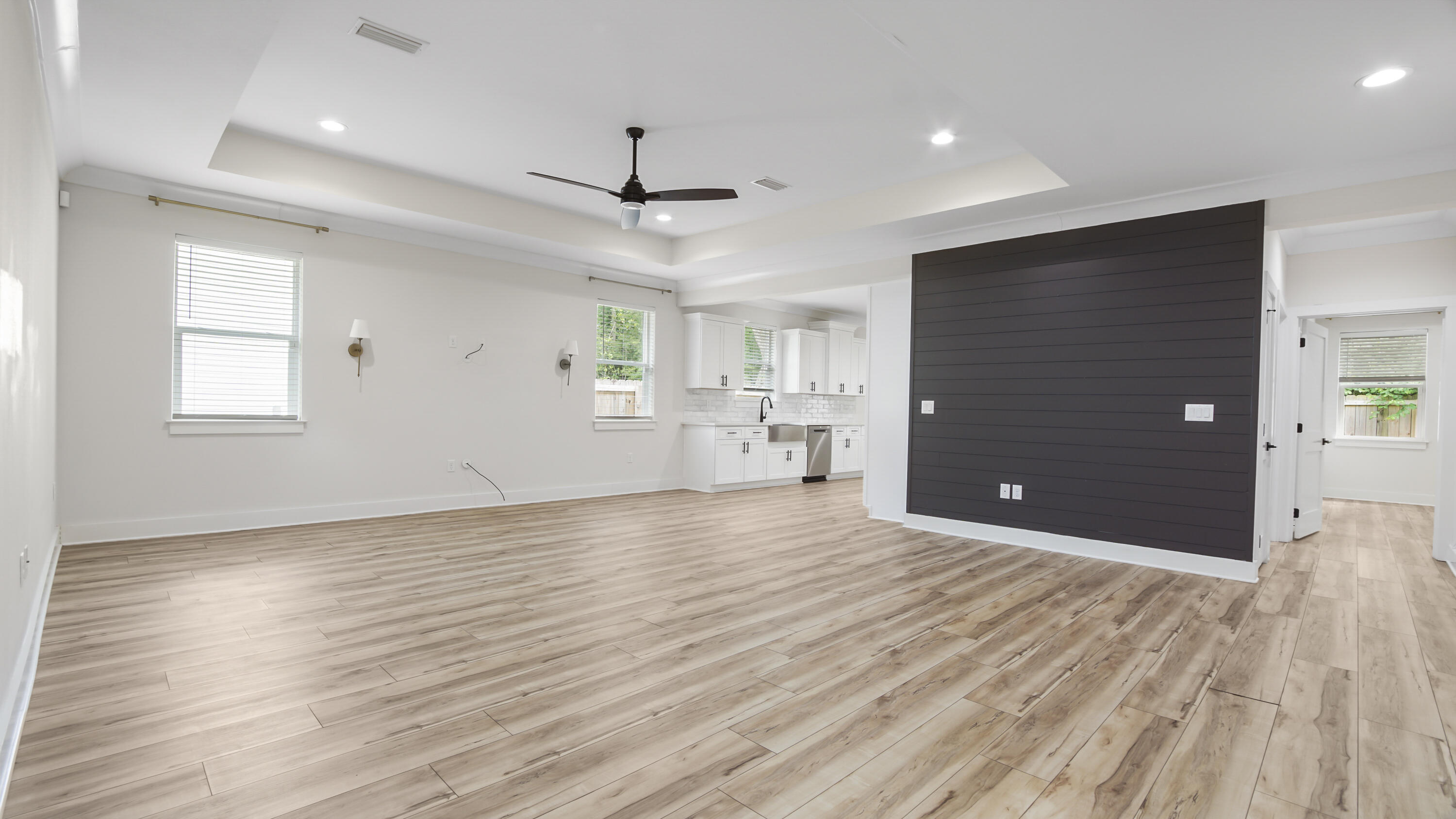 LAGRANGE LANDING - Residential