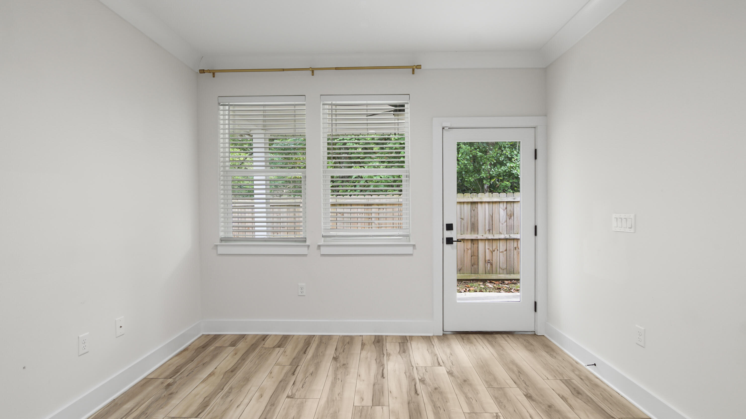 LAGRANGE LANDING - Residential