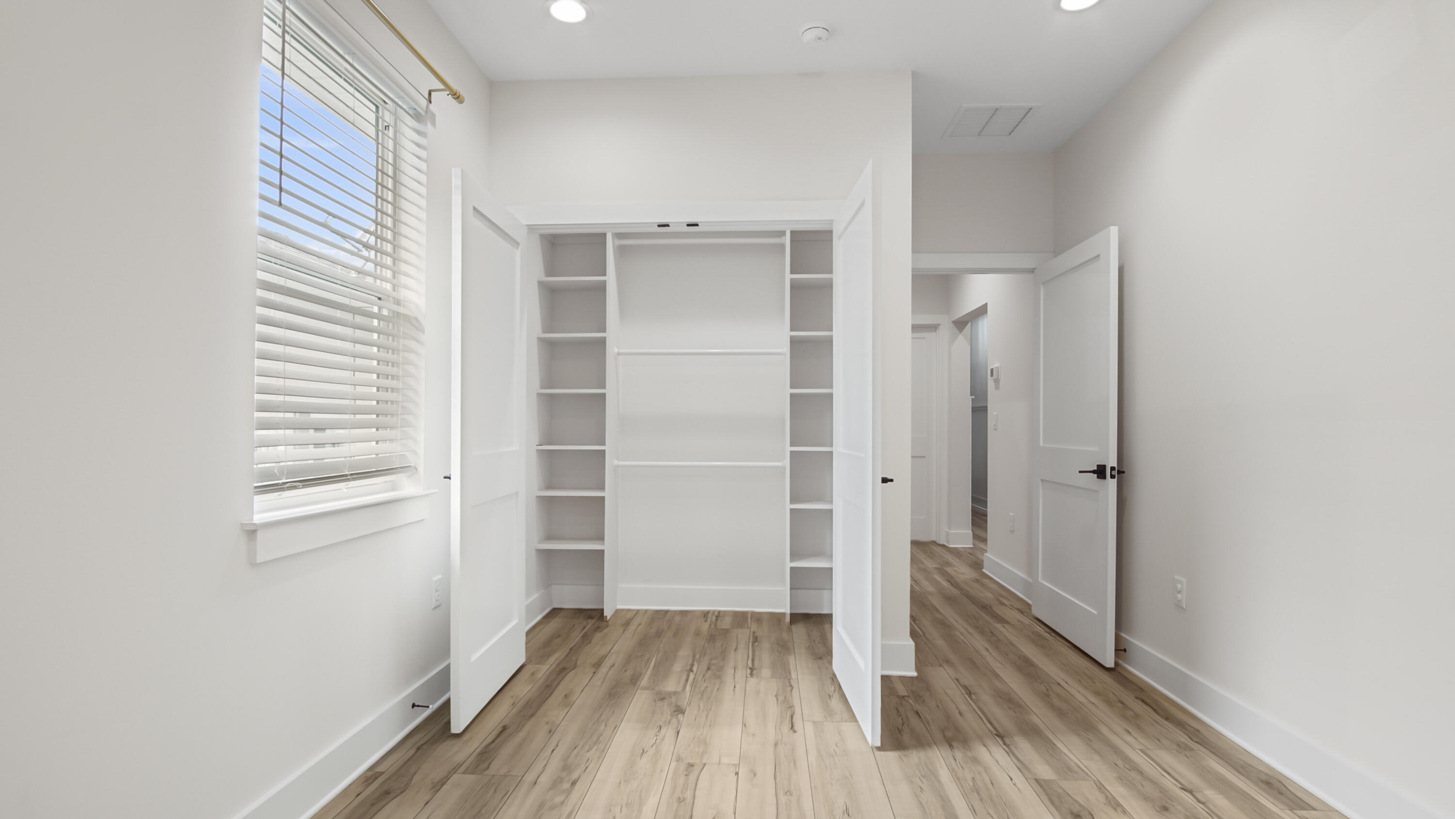 LAGRANGE LANDING - Residential