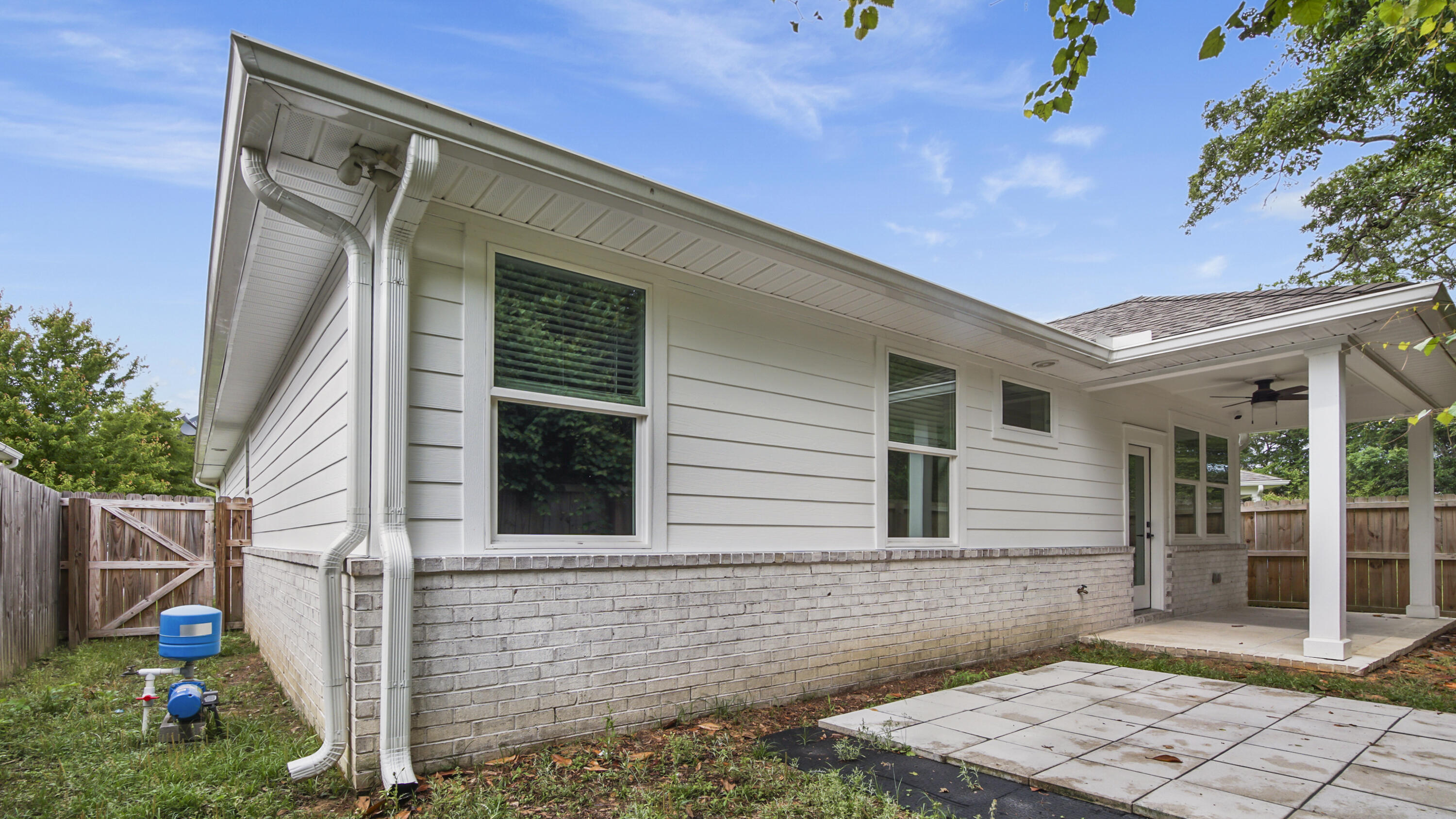 LAGRANGE LANDING - Residential