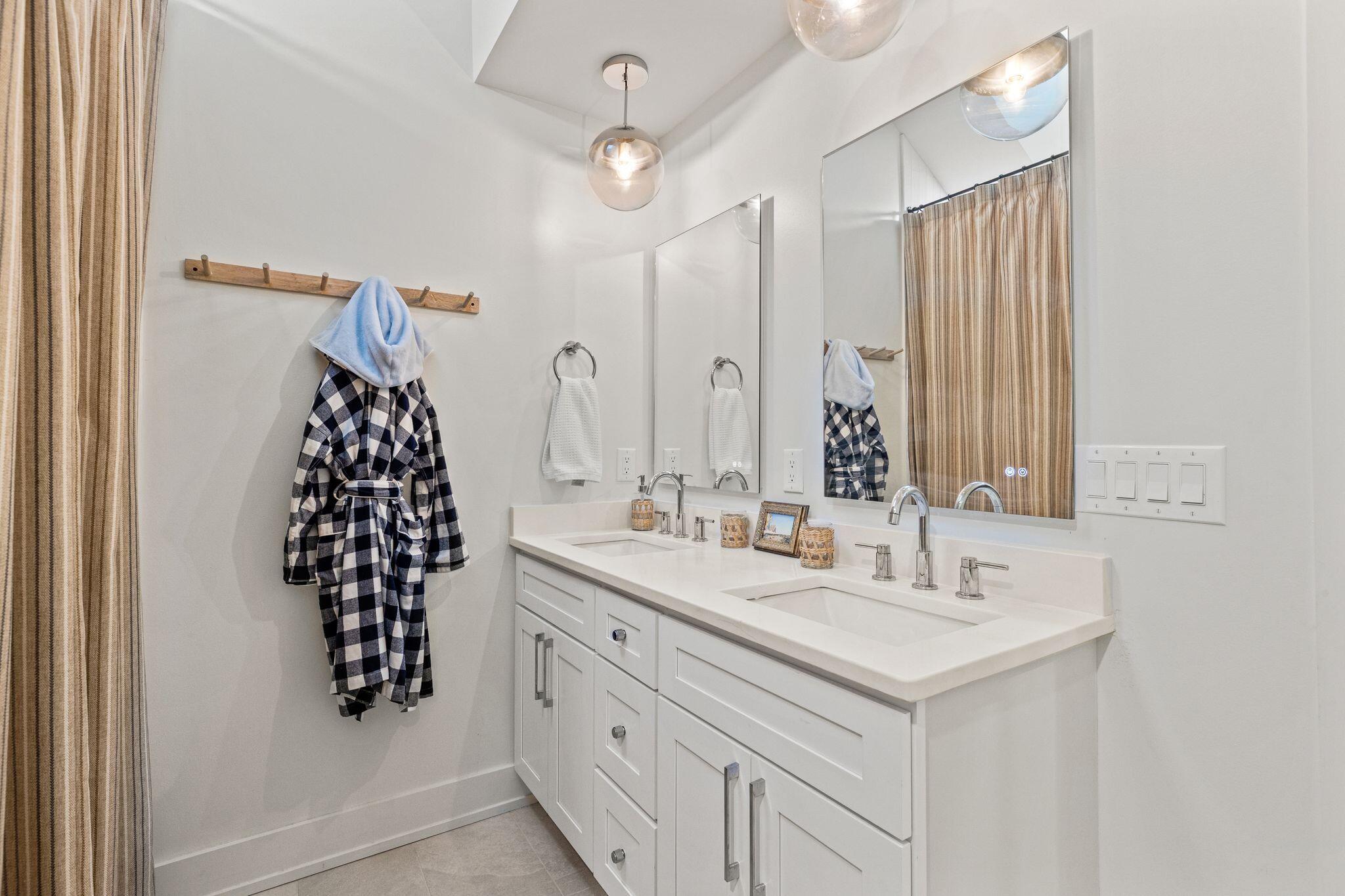 SAND CLIFFS - Residential