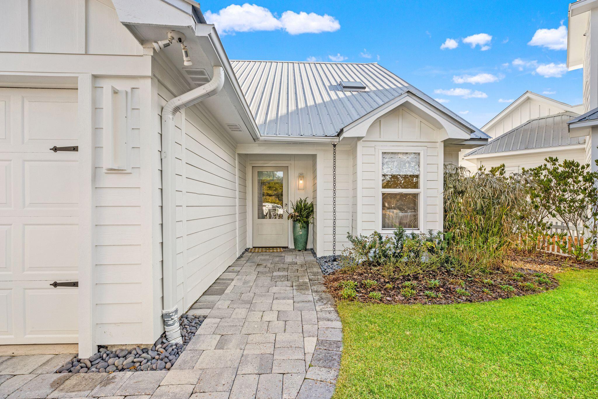 SAND CLIFFS - Residential