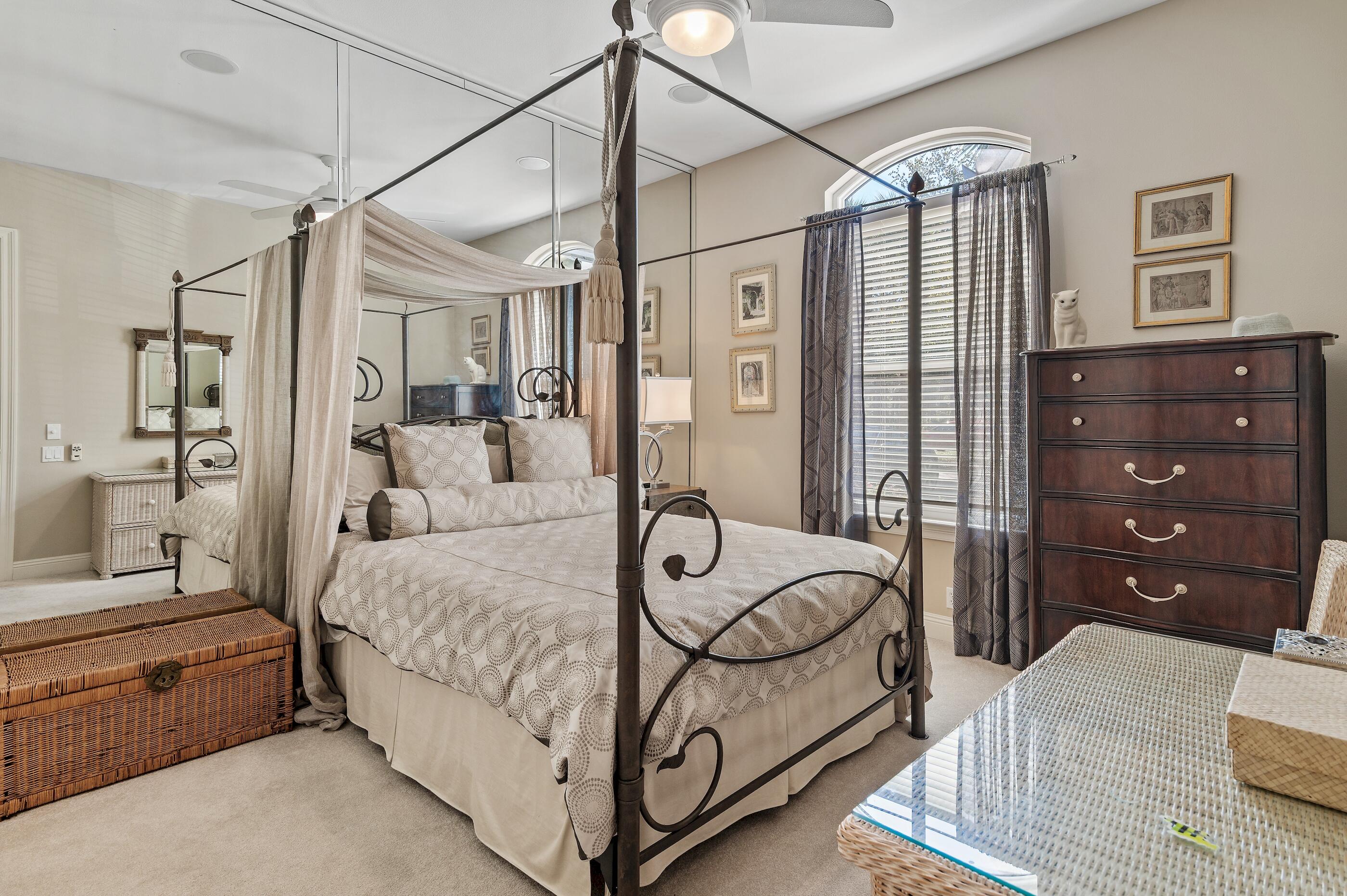 REGATTA BAY - Residential