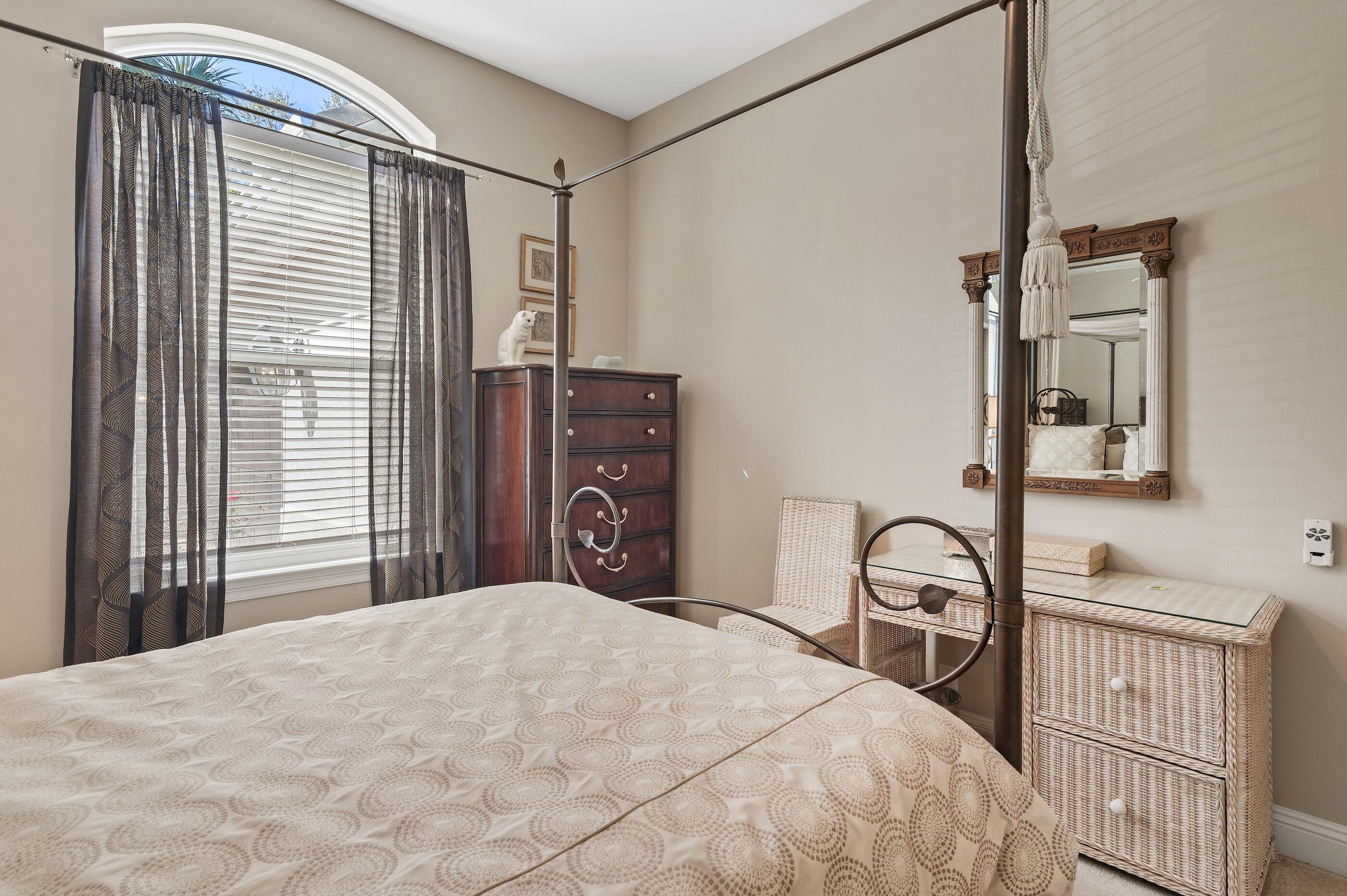 REGATTA BAY - Residential